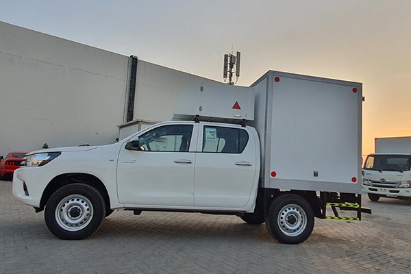 Toyota Hilux Dry Box